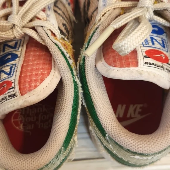 Toddler Nike Dunk Low Special Edition "City Market" sneakers size 9.